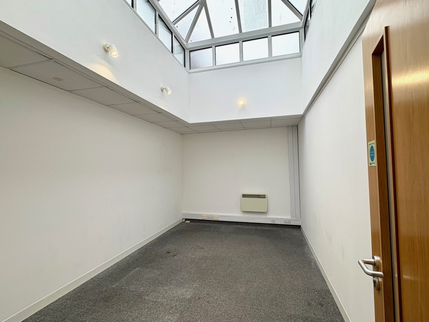 Images for High Street, 7-11 High Street, Reigate