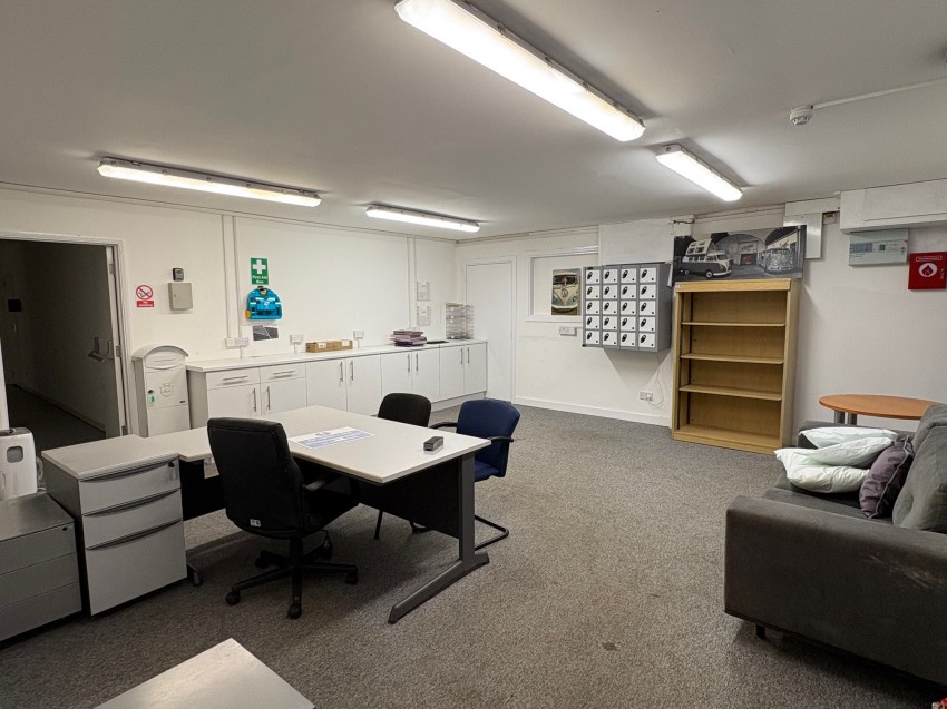 Images for Burns Way, Holmbush Potteries Estate, Faygate, Horsham