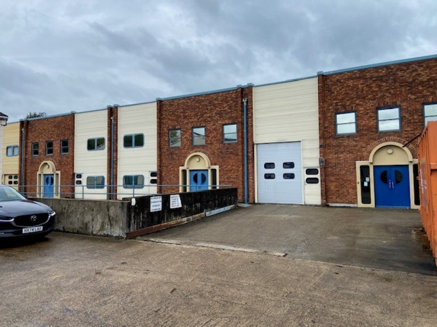 Images for Glebeland Centre, Vincent Lane, Dorking