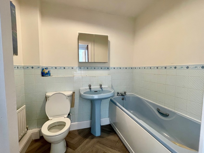 Images for Waterslade, Elm Road, Redhill