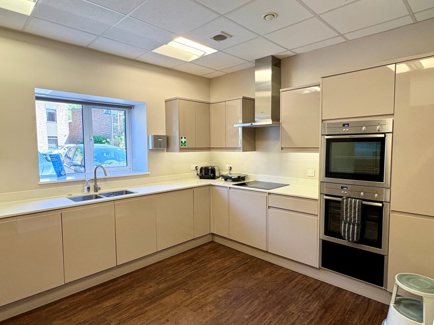 Images for Redlands, Coulsdon