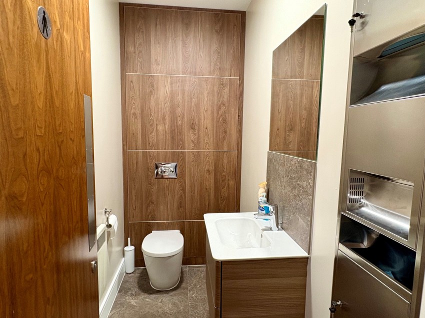 Images for Redlands, Coulsdon