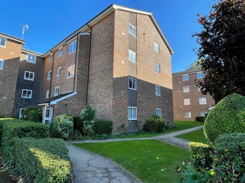 View Full Details for Flanchford House, Somers Close, Reigate